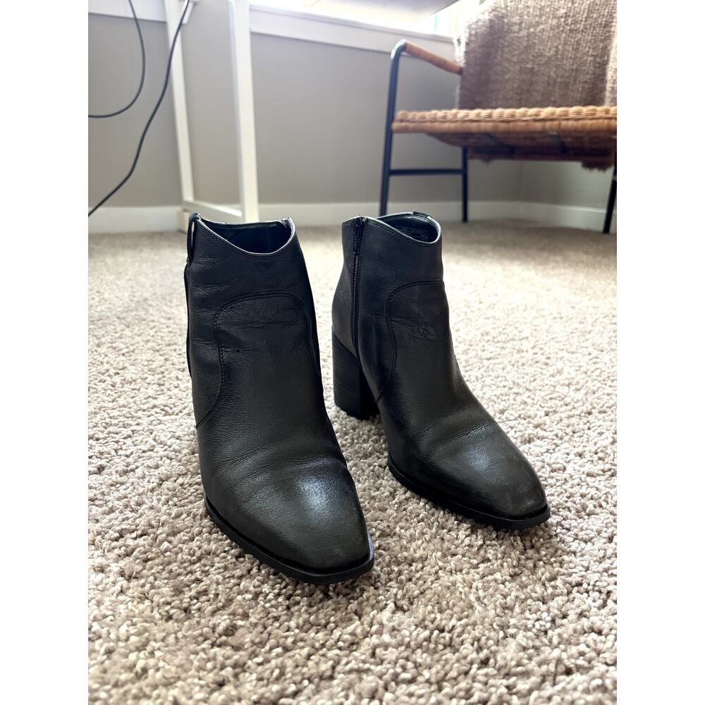 Vionic Black Leather Ankle Booties – Women's Size 8